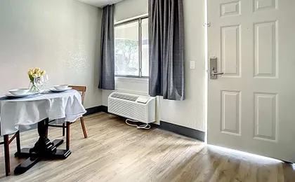 Stayable Suites Kissimmee West