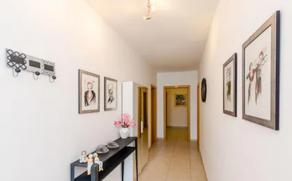 Villa Leona V1