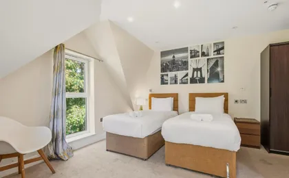 London Star Hotel