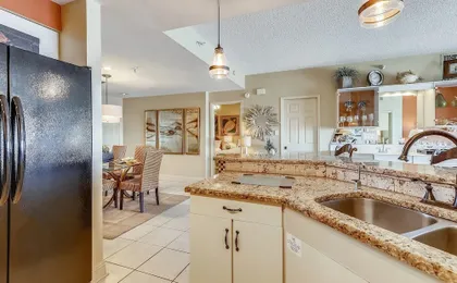 Waterview Yacht Club 532 is a 3 BR with Stunning views of the Pass by RedAwning