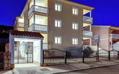 Cottage in Croatia Near Beach & Town Centre