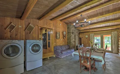 Cozy WY Home: Rivers, Lakes, Mountains, Wildlife
