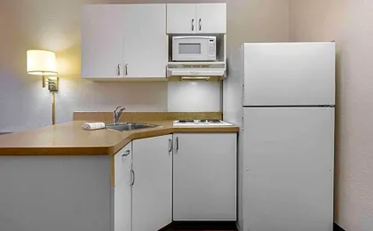 Extended Stay America Select Suites - Roanoke - Airport