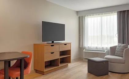 LivSmart Studios by Hilton Kokomo