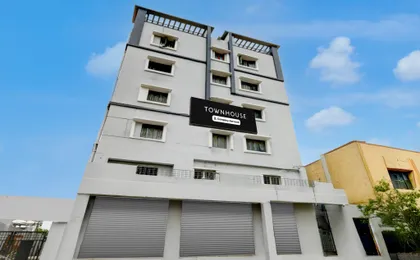 Super Townhouse Vanasthalipuram Near Deer National Park