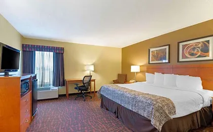 Best Western Louisville East Inn & Suites