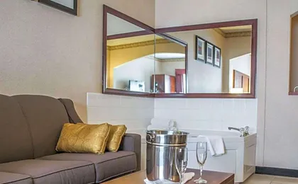 Comfort Suites Portland Southwest