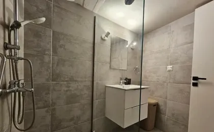 J G Luxury Apartment - Athens Town
