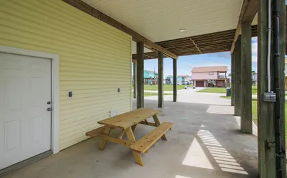 Sunflower Surf by Ryson Vacation Rentals