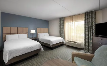 Candlewood Suites Omaha Airport