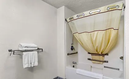 Homestay Inn and suites