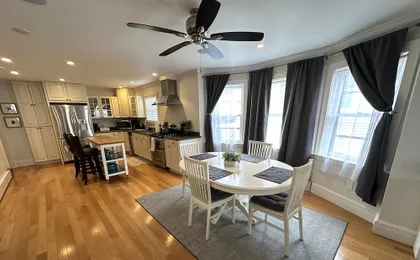 Bright And Open 2 Bed 1 Bath Apt. Off Broadway #2 2 Bedroom Apts