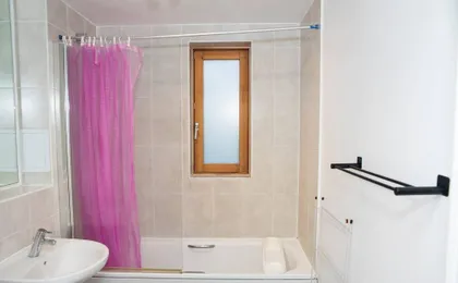 Shorditch Apartment Sleeps 6