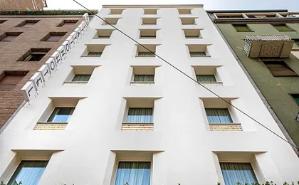 43 Station Hotel