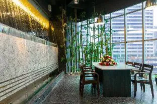 Ice Flower Hotel 冰花酒店（广州天河体育中心林和西地铁站店）