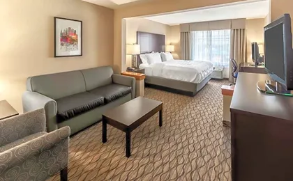 Holiday Inn Milwaukee Airport By IHG