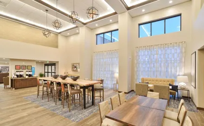 Hampton Inn & Suites Menomonie-UW Stout