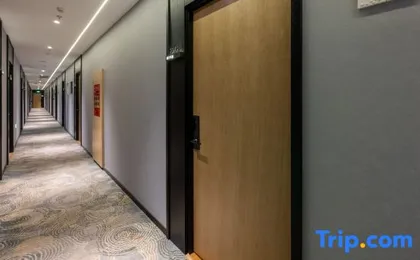 Super 8 Hotel (Beijing Fangzhuang Metro Station Oriental Hospital)