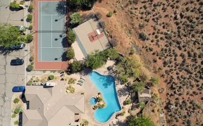 Terra Vista Stay for 8