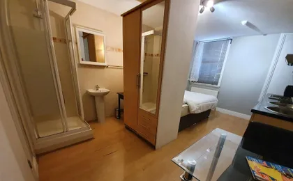 Studio Apartment in South Kensington 5