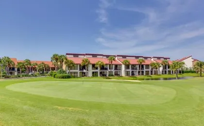 Nautical Edgewater Resort Condo - Walk to Beaches!