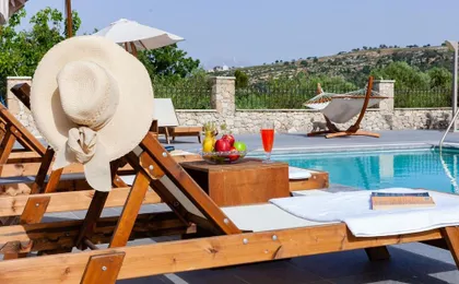 Villa Sfedami with Private Pool And Children Safet