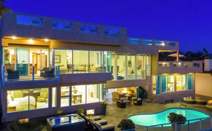 Featured on MTV Oceanfront View Estate + Pool, Pickleball, Theater, Arcade, Gym, Gourmet Kitchen Celebrity Oceanfront Estate by Avantstay