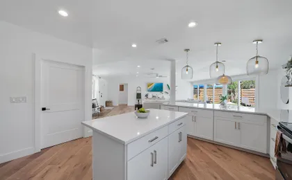 Coastal Cottage 2 Bedroom Home