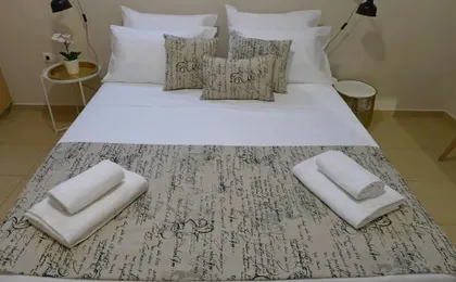 Maria & Manos Guest House, Agios Onoufrios beach