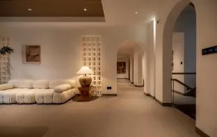Anyu Aranya Collection Sea View Resort Hotel