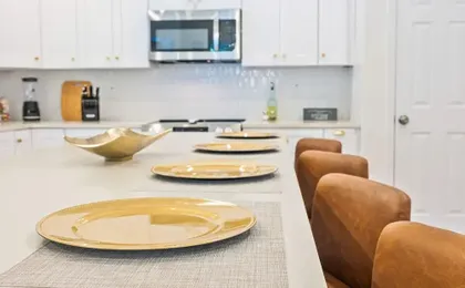Urban Delight 4br/3ba Near City Center