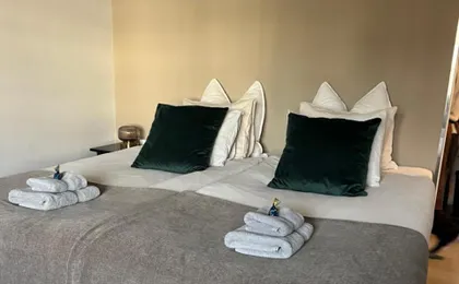Carmen Rooms