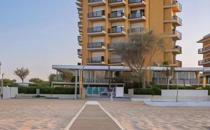Hotel Crown