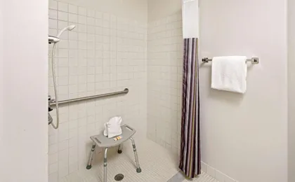 La Quinta Inn & Suites by Wyndham Naples East (I-75)
