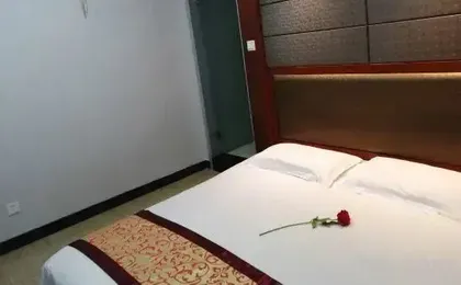 Wuhan Xinmeng Aesthetic Hotel