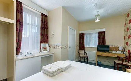 Maples Hotel
