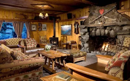 Tamarack Lodge