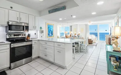 12th-floor Gulf Views w/ Private Beach + Free Tickets: Dolphin Cruise & More!