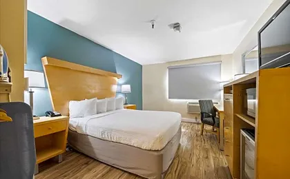 Days Inn by Wyndham Woodland