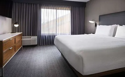 Courtyard by Marriott San Mateo Foster City