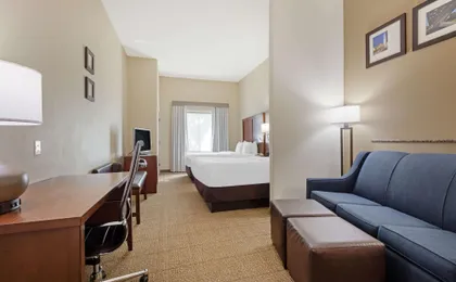 Comfort Suites Dallas