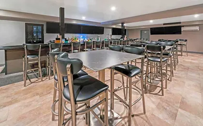 Americas Best Value Inn Foxboro