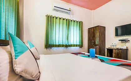 FabHotel Diamond Residency, Airport Road