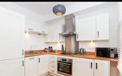 Apartment 5 Blue Bridge Court