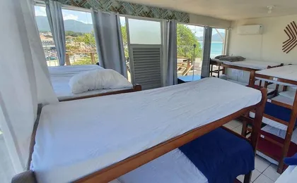 Hostel Farol Da Barra