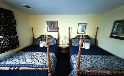 Montague Inn