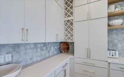 Afterley Pointe 213 LAK
