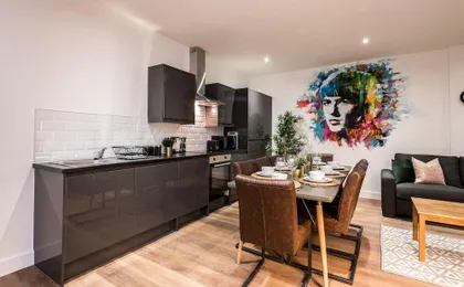 Sgt Pepper’S Apartments