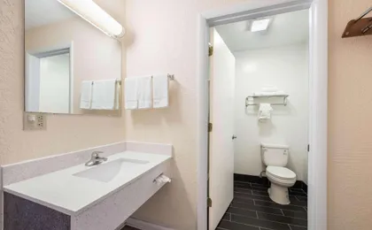Econo Lodge Waynesville