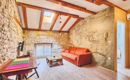 Apartment Clerisseau